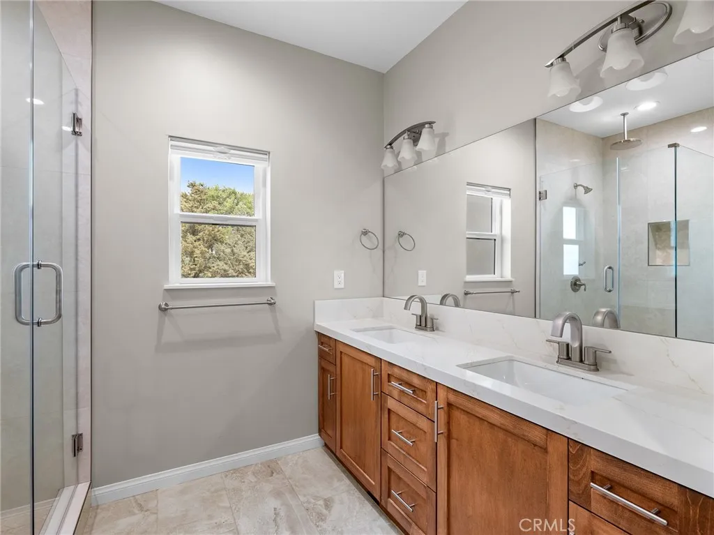 5021 Chelsea Street, Phelan, California 92371 home-pic-36