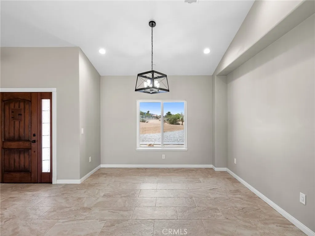 5021 Chelsea Street, Phelan, California 92371 home-pic-10