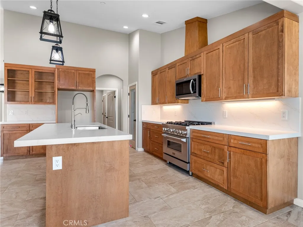 5021 Chelsea Street, Phelan, California 92371 home-pic-21