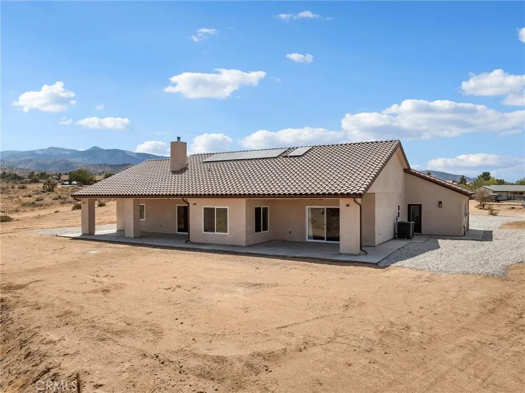 5021 Chelsea Street, Phelan, California 92371 home-pic-52