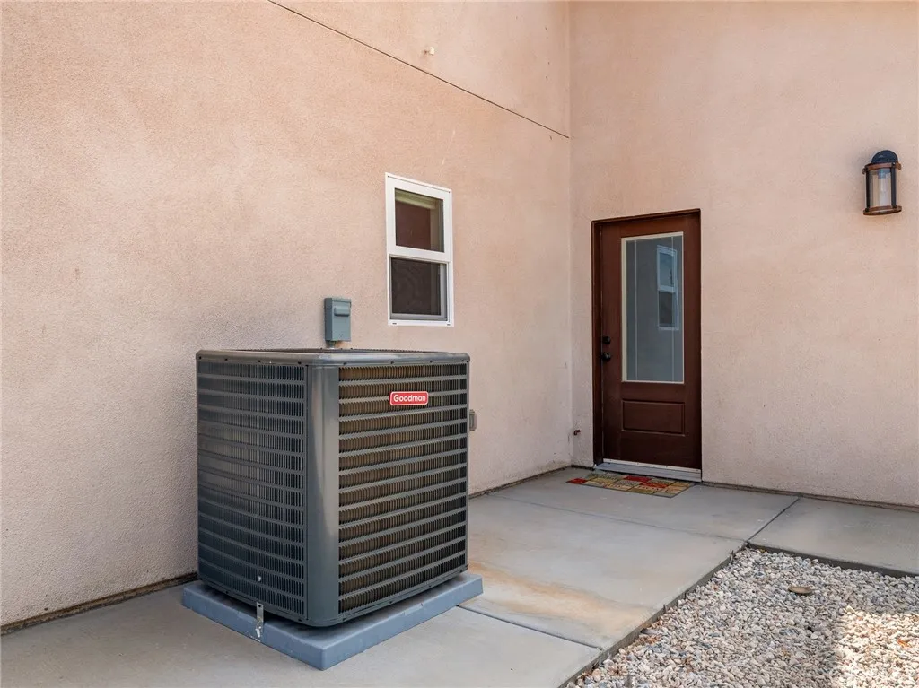 5021 Chelsea Street, Phelan, California 92371 home-pic-43