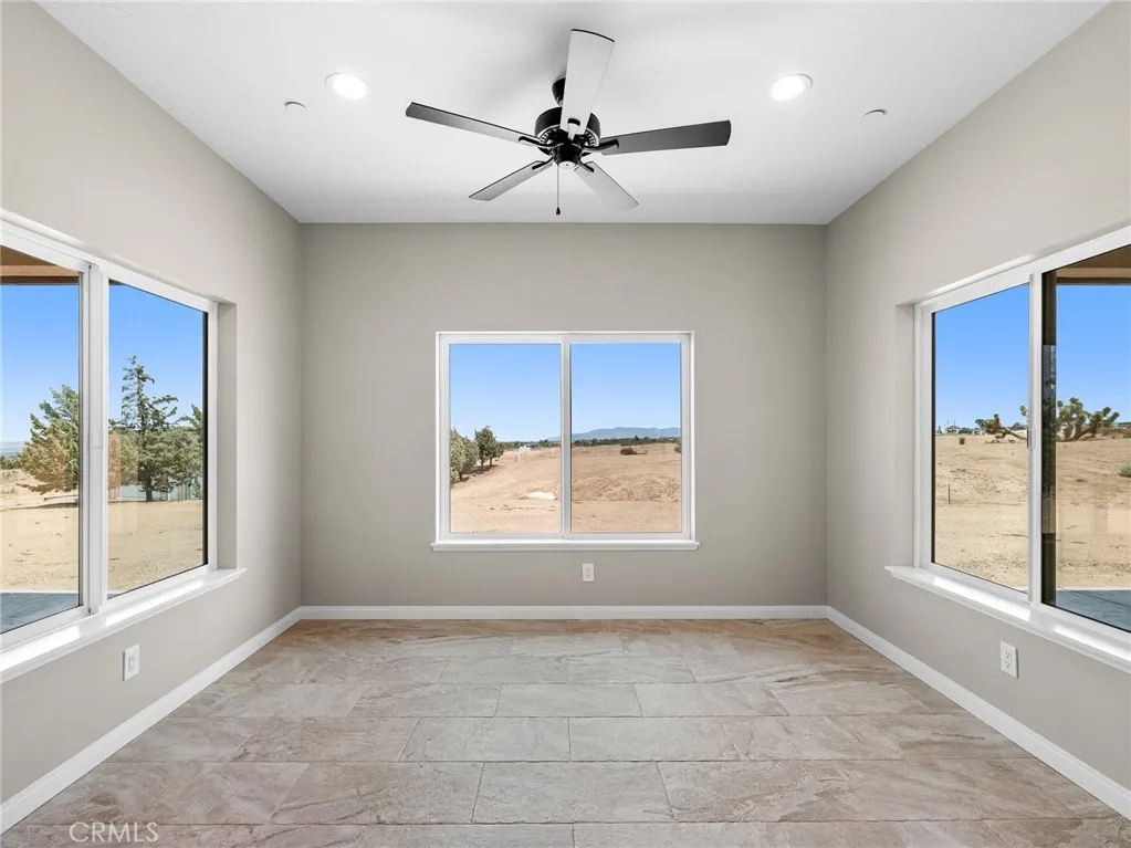 5021 Chelsea Street, Phelan, California 92371 home-pic-25