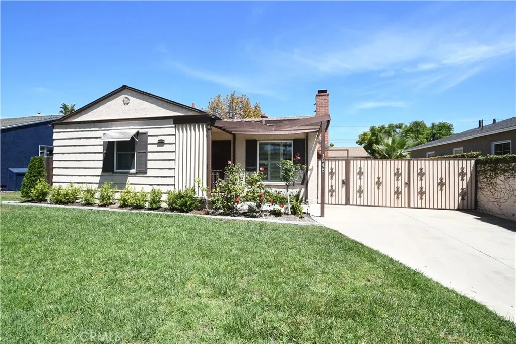 1848 Elmfield Avenue, Long Beach, California 90815, 2 Bedrooms Bedrooms, ,2 BathroomsBathrooms,Residential,For Sale,Elmfield,SB25191964