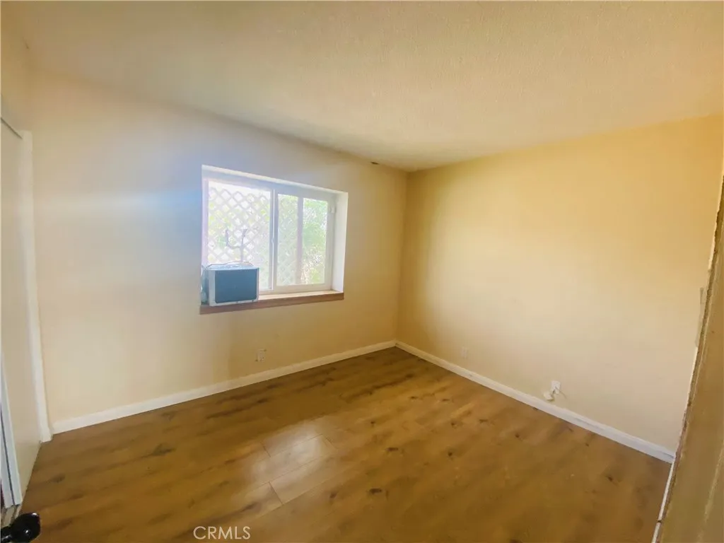 21259 Rosewood Street, Apple Valley, California 92308 home-pic-16