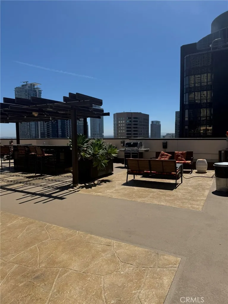 655 S Hope Street 902, Los Angeles, California 90017 home-pic-6