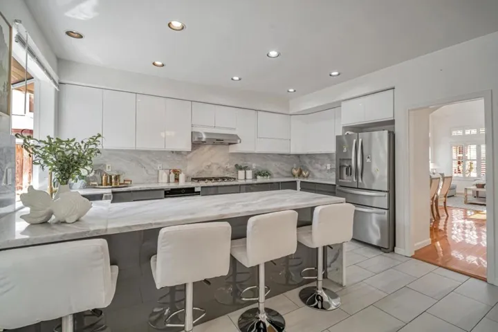 15180 Orion Rd, San Leandro, California 94579