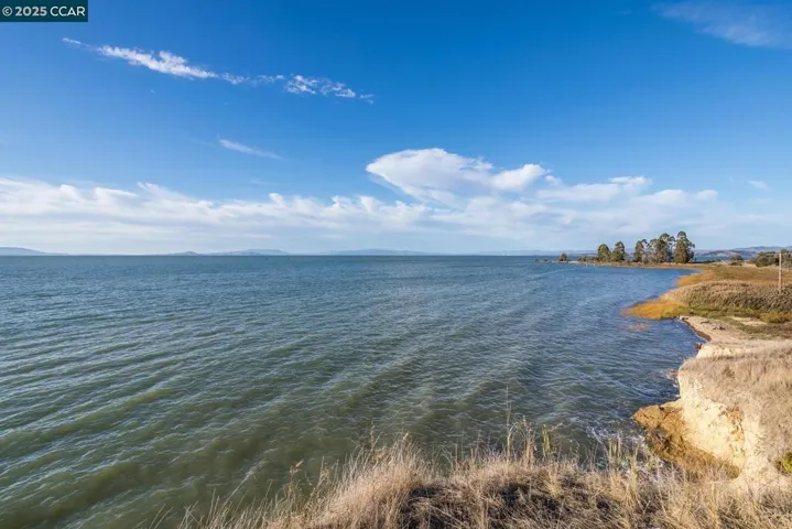 1769 Redwood Rd, Hercules, California 94547