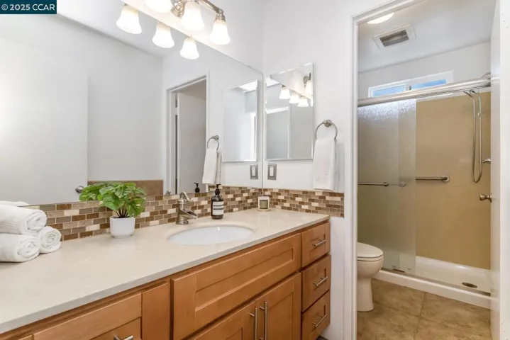 1769 Redwood Rd, Hercules, California 94547