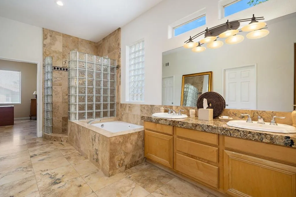 77625 Westbrook Court, Palm Desert, California 92211 home-pic-29