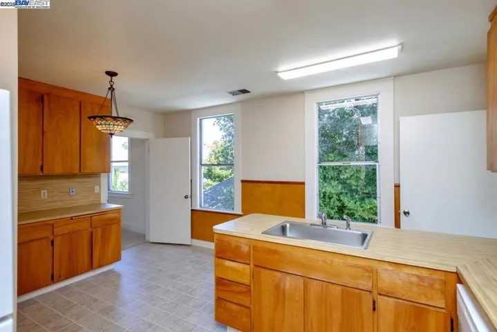 920 Centennial Ave, Alameda, California 94501