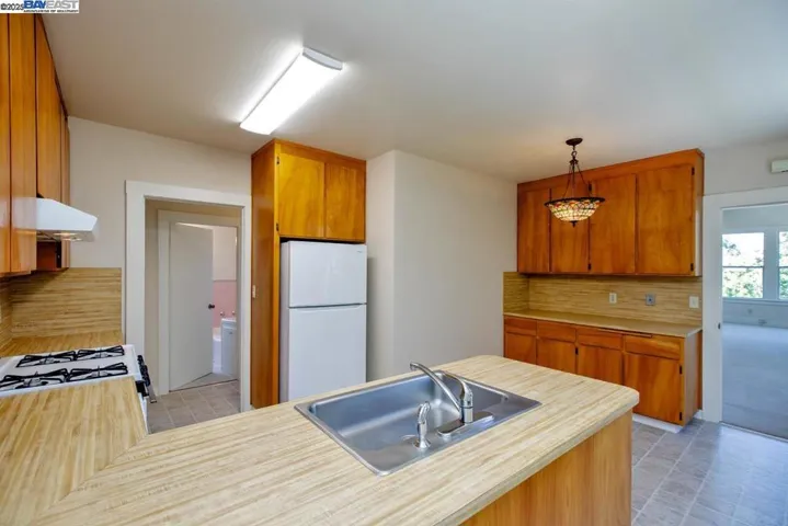 920 Centennial Ave, Alameda, California 94501