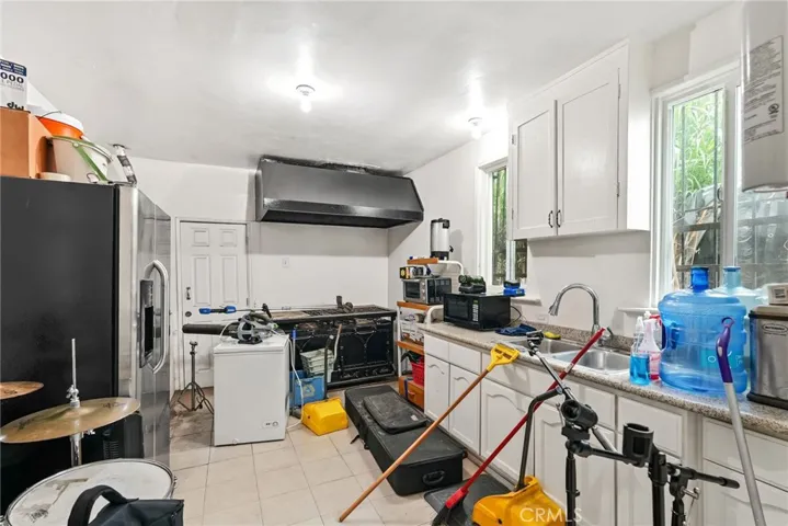 2056 E 103rd Street, Los Angeles, California 90002