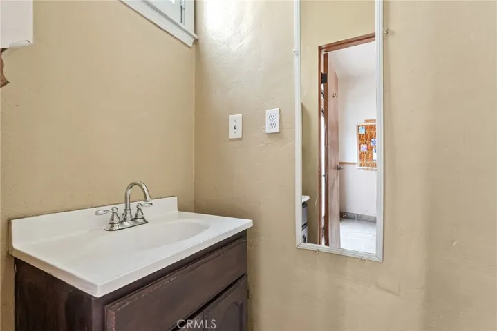 2056 E 103rd Street, Los Angeles, California 90002