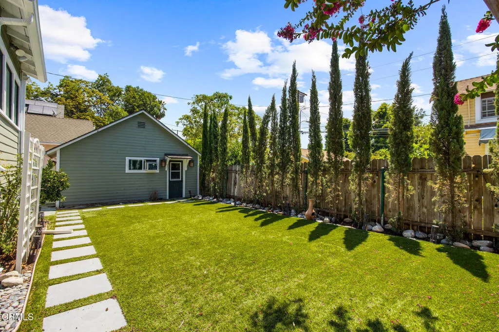1496 Las Lunas Street, Pasadena, California 91106 home-pic-39
