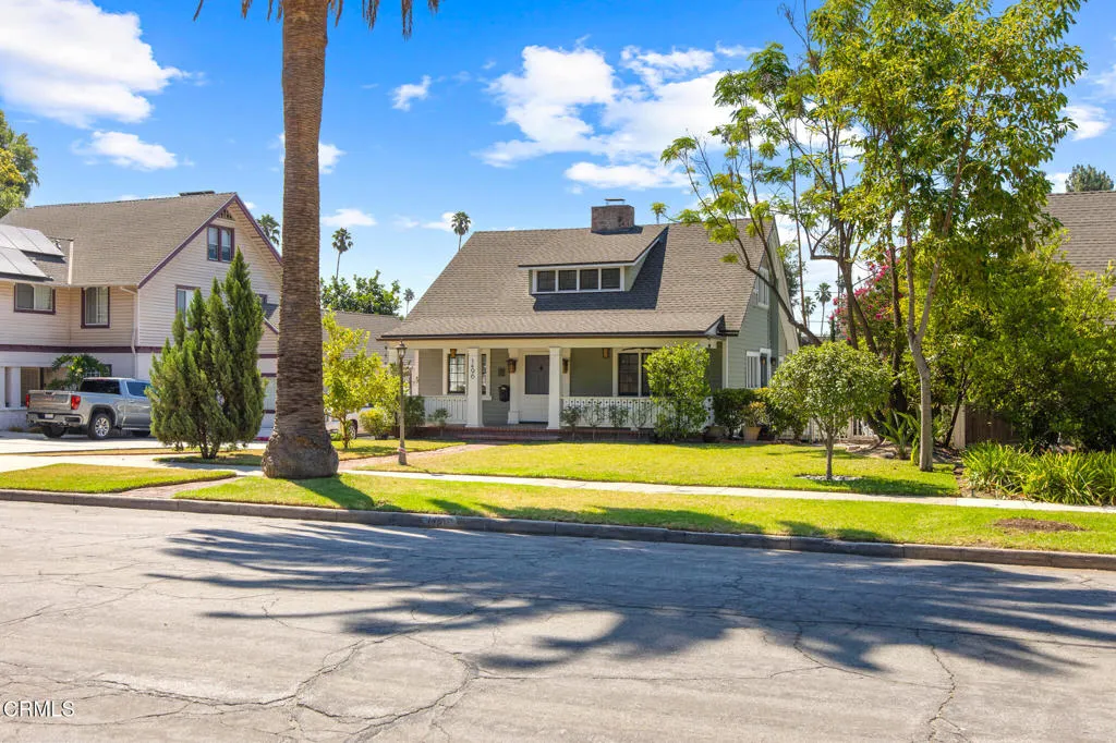 1496 Las Lunas Street, Pasadena, California 91106 home-pic-1