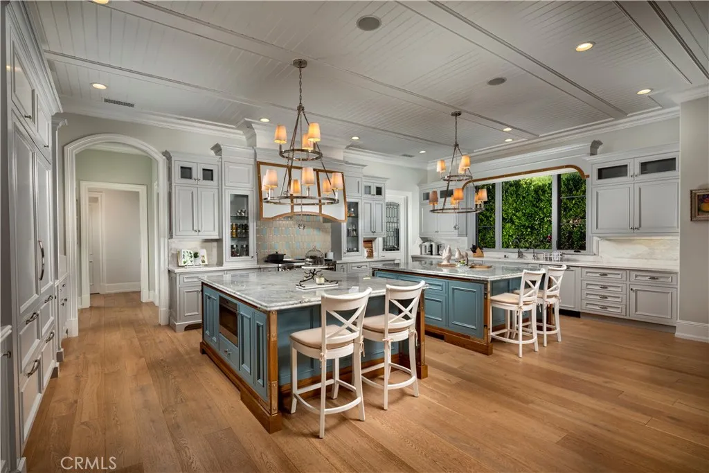 935 W Foothill Boulevard, Arcadia, California 91006 home-pic-8