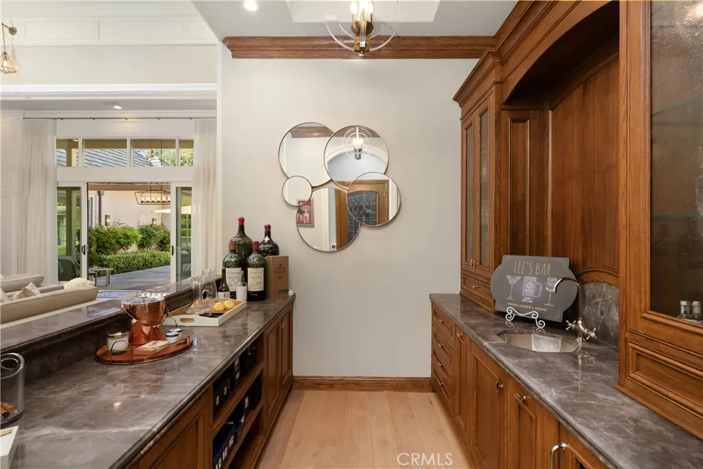 935 W Foothill Boulevard, Arcadia, California 91006 home-pic-36