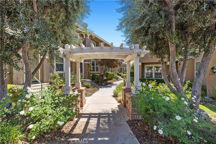 27274 Magnolia Lane, Valencia, California 91354
