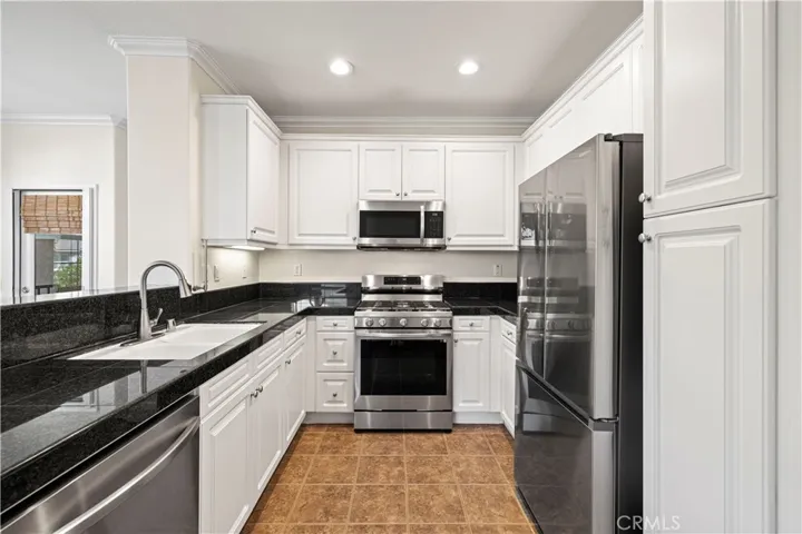 27274 Magnolia Lane, Valencia, California 91354