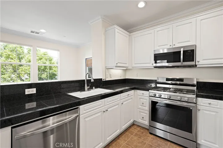 27274 Magnolia Lane, Valencia, California 91354