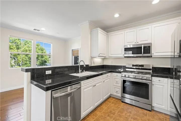 27274 Magnolia Lane, Valencia, California 91354