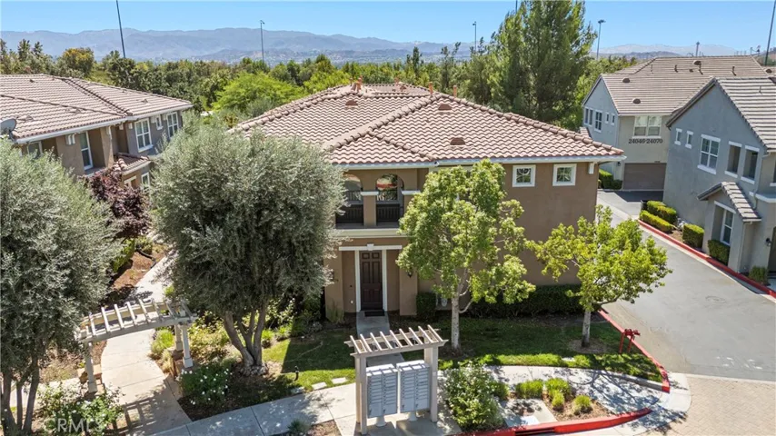 27274 Magnolia Lane, Valencia, California 91354