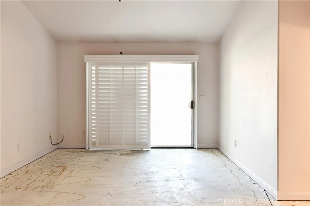 9260 N Green Meadows Lane, Fresno, California 93720 home-pic-11