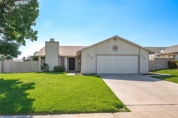 1542 N Idyllwild Avenue, Rialto, California 92376