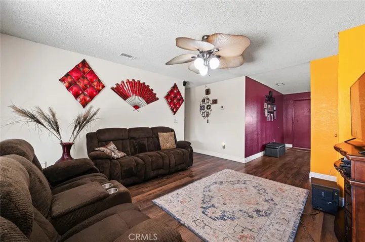 1542 N Idyllwild Avenue, Rialto, California 92376