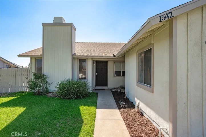 1542 N Idyllwild Avenue, Rialto, California 92376