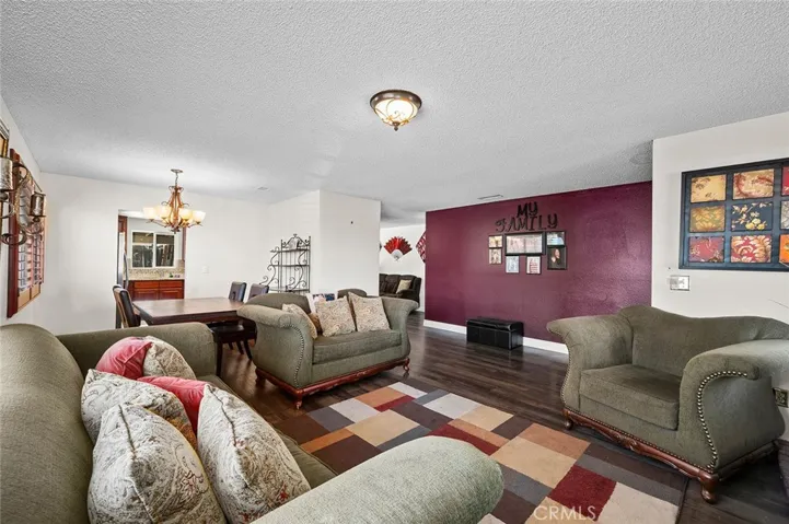 1542 N Idyllwild Avenue, Rialto, California 92376