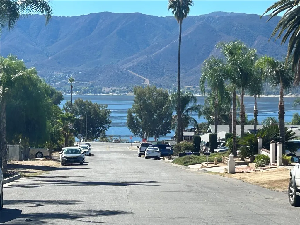 221 Matich Street, Lake Elsinore, California 92530 home-pic-18