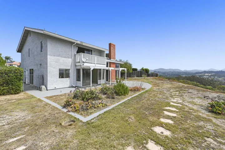 201 Meadow Vista Way, Encinitas, California 92024