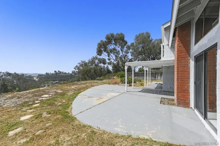 201 Meadow Vista Way, Encinitas, California 92024