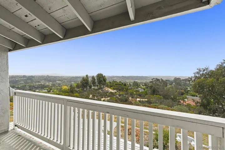 201 Meadow Vista Way, Encinitas, California 92024