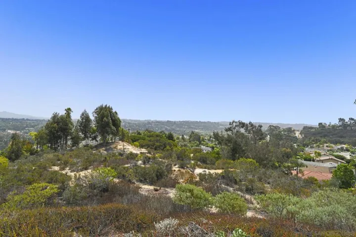 201 Meadow Vista Way, Encinitas, California 92024