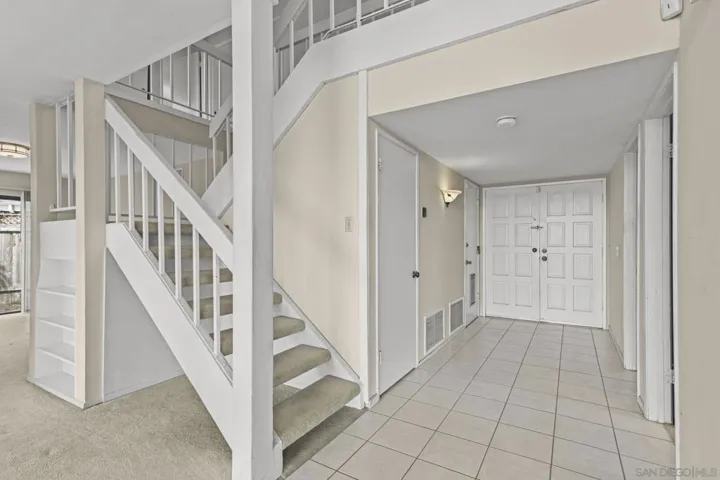 201 Meadow Vista Way, Encinitas, California 92024