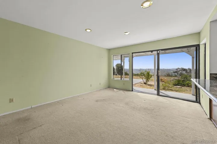 201 Meadow Vista Way, Encinitas, California 92024