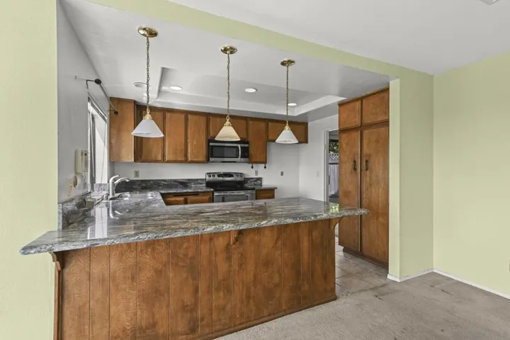 201 Meadow Vista Way, Encinitas, California 92024