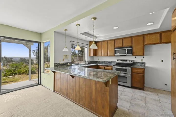 201 Meadow Vista Way, Encinitas, California 92024