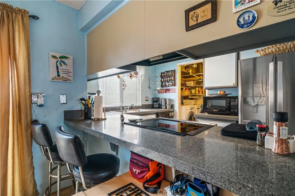280 S Avenida Caballeros 223, Palm Springs, California 92262 home-pic-11