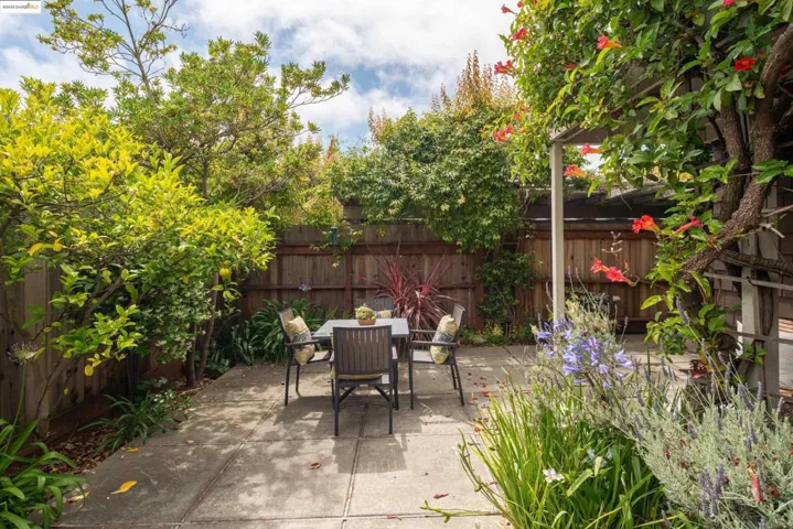 1812 Dwight Way 1-2, Berkeley, California 94703