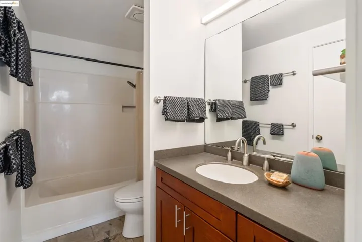 1812 Dwight Way 1-2, Berkeley, California 94703
