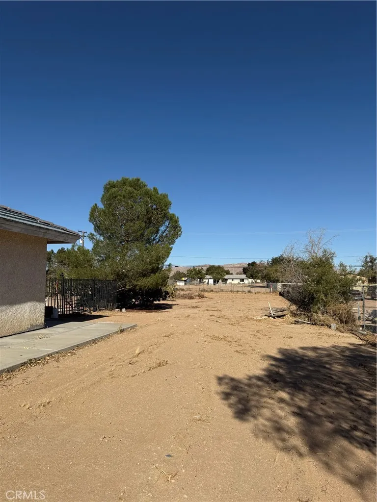 21160 Us Highway 18, Apple Valley, California 92307 home-pic-12