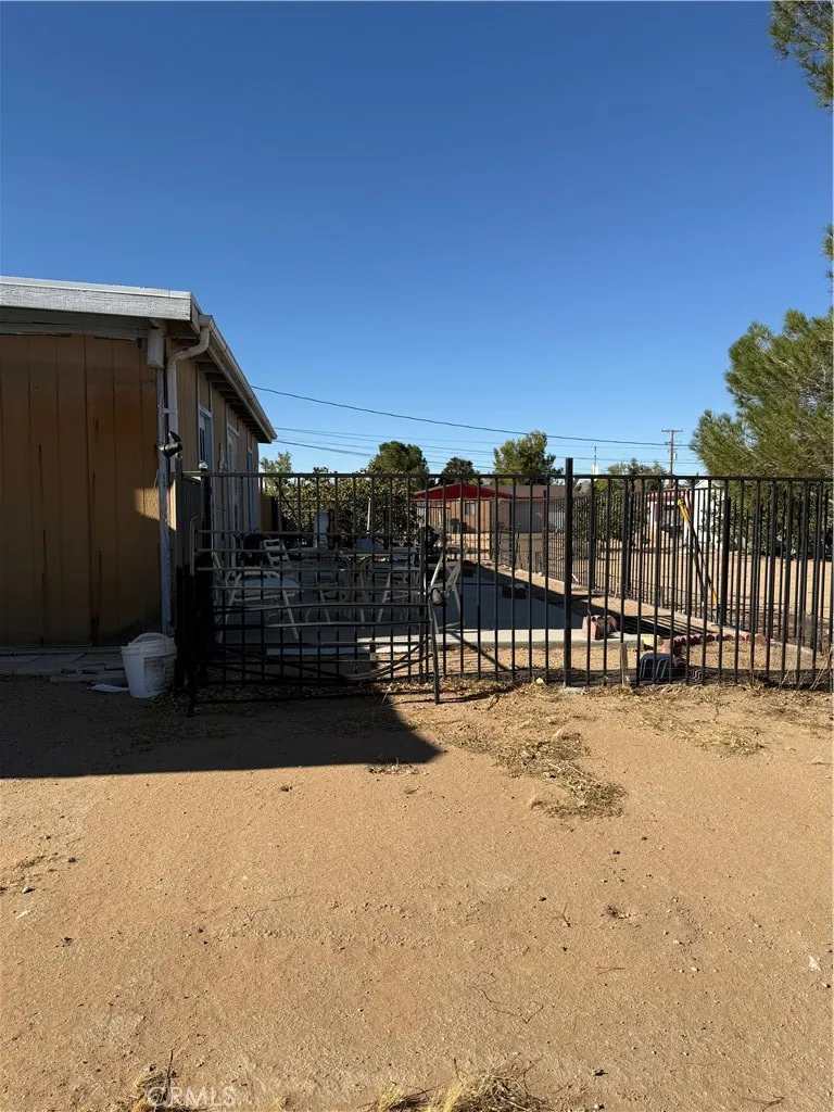 21160 Us Highway 18, Apple Valley, California 92307 home-pic-13
