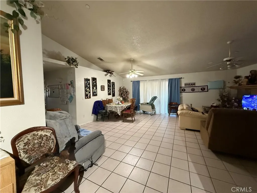 21160 Us Highway 18, Apple Valley, California 92307 home-pic-9