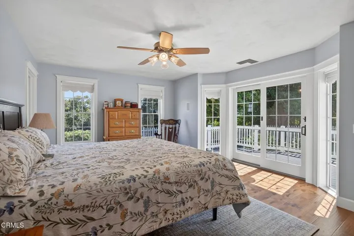 60-web-or-mls-061_Upmarketmedia_6150Baj-