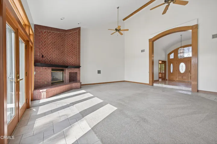 80-print-005_Upmarketmedia_6150Baj-int-1