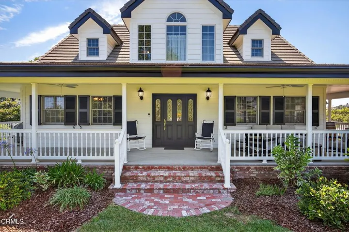 42-web-or-mls-041_Upmarketmedia_6150Baj-