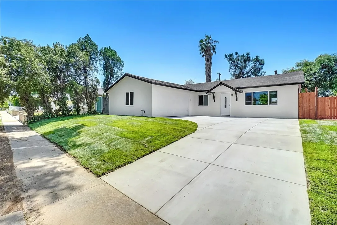 1152 W Tudor Street, San Dimas, California 91773, 3 Bedrooms Bedrooms, ,2 BathroomsBathrooms,Residential,For Sale,Tudor,TR25192343